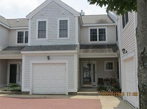 3rd image of 28 Village Dr #28