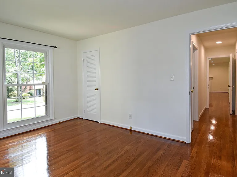 7513 Sebago Rd — Photo 21