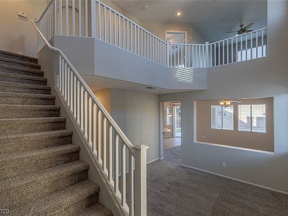 5th image of 9412 Eagle River Ct