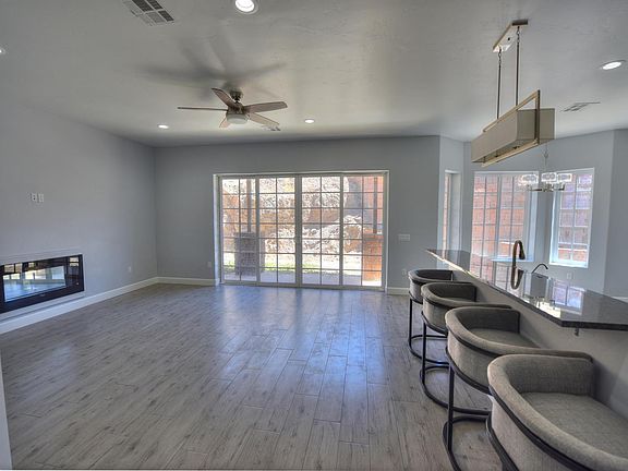 4th image of 8551 Avocet Dr #15