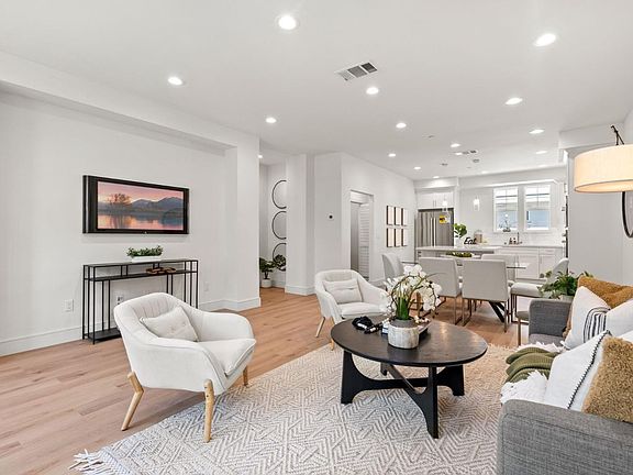 3rd image of 1792 Warburton Ave #1