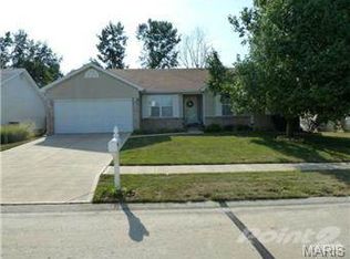 725 Diamond Pointe Ct, O'Fallon, MO 63366