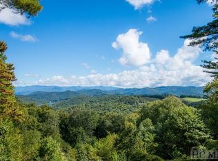 935 Moss Cove Rd, Cullowhee, NC 28723