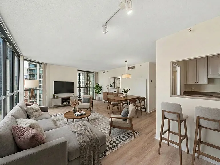 10 E Ontario St #2008 — Photo 3