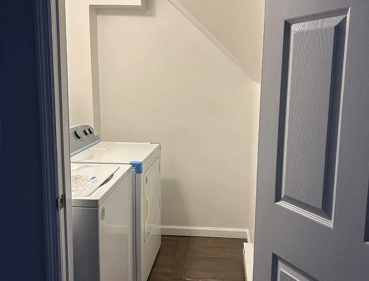 2 bed, 1110 sqft, $1,975 — Photo 2