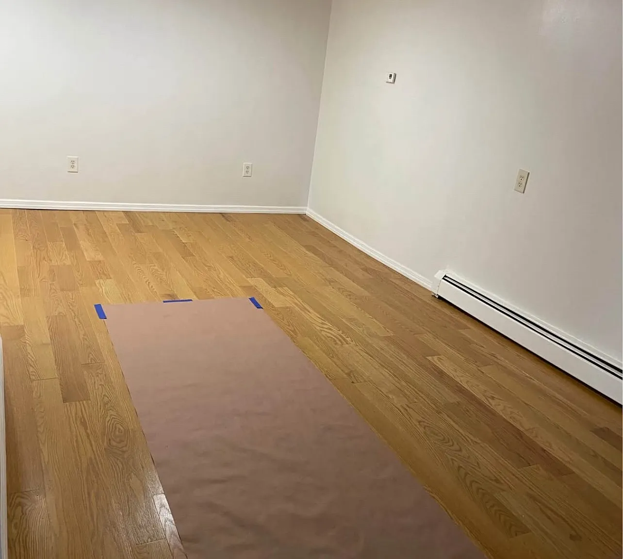 3 bed, 900 sqft, $2,600 — Photo 2