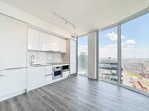 180 Front St E #3506 Photo 1