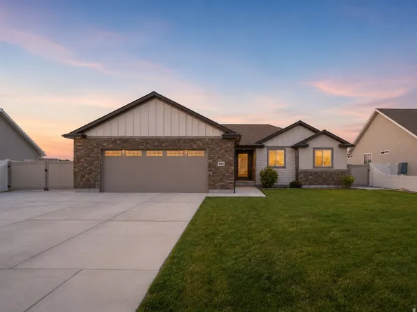 83 S Mustang Ridge Rd, Grantsville, UT 84029