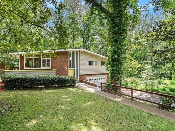 595 Collier Ridge Dr NW, Atlanta, GA 30318