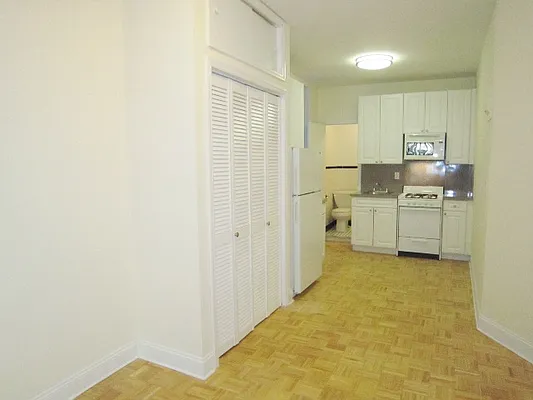 Rented by City Connections Realty | media 16