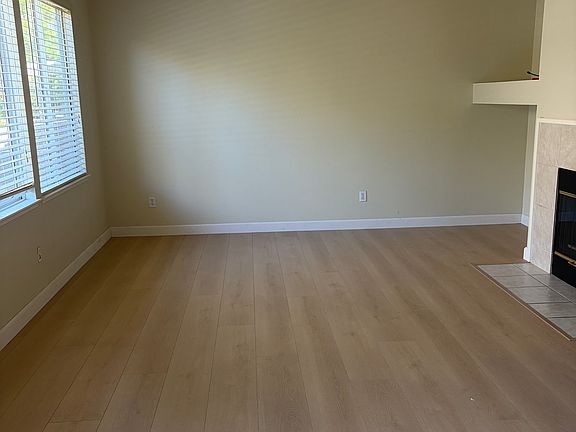 4th image of 3638 Jasmine Cir