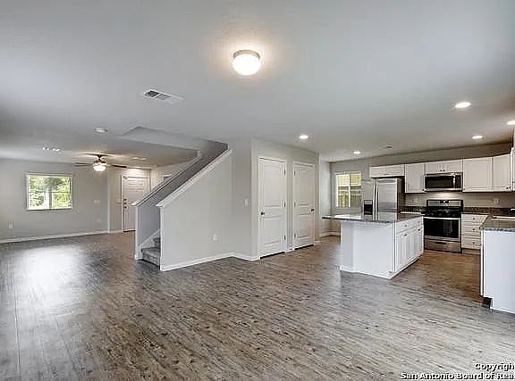 3rd image of 10206 Relic Oaks