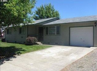 176 Columbia Loop Rd, Roseburg, OR 97471