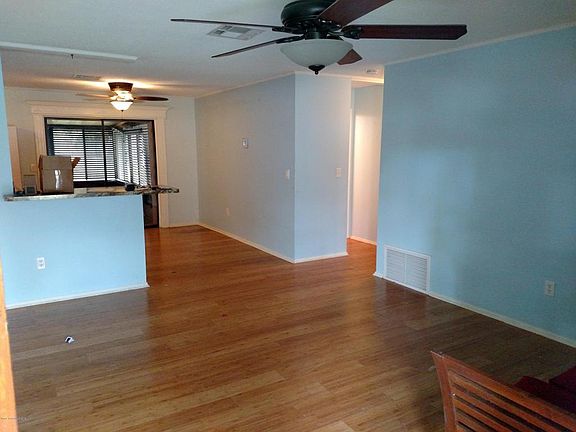 3rd image of 1710 Bryn Mawr Dr