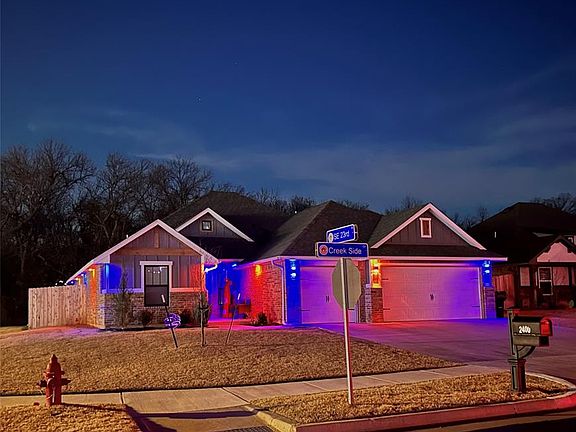 3rd image of 2400 Creek Side Cir