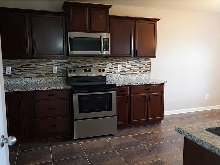 12718 Mystic Water Ln — Photo 2