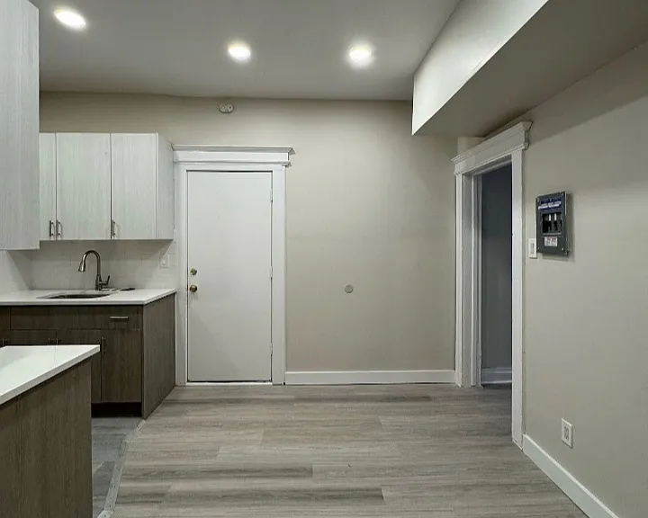 86 Pulaski St #11 — Photo 8