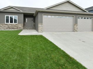 1220 Legion Ln W, West Fargo, ND 58078