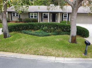 702 15th Ave SW, Largo, FL 33770