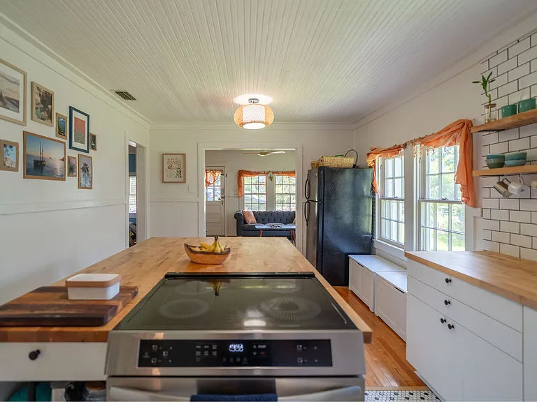 1624 Green St — Photo 24