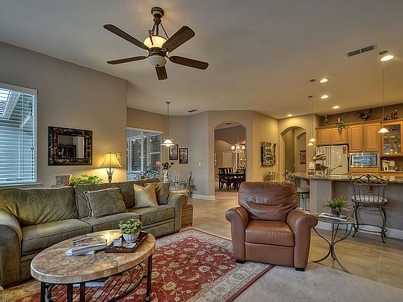 5th image of 1079 Venezia Dr