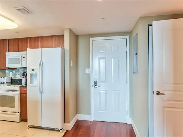 300 S Duval St #1503 — Photo 10