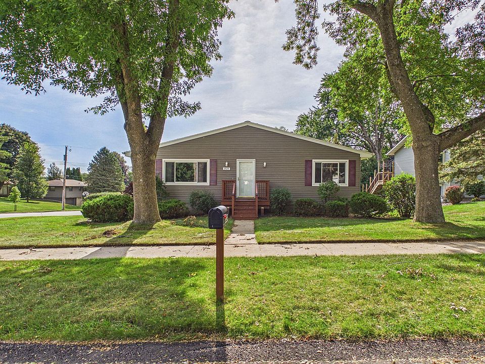 1st image of 3024 Crescent Ln NW