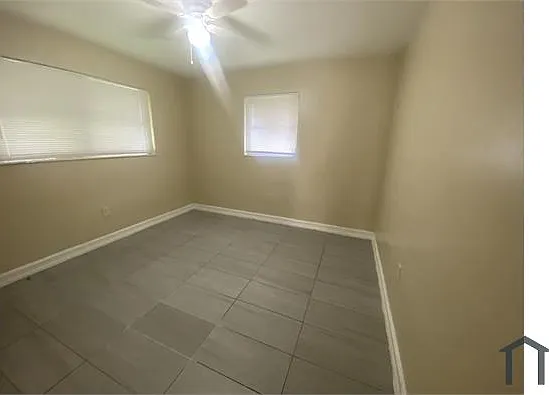 3170 NW 4th St — Photo 5