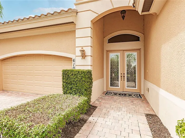 6105 Dogleg Dr — Photo 3
