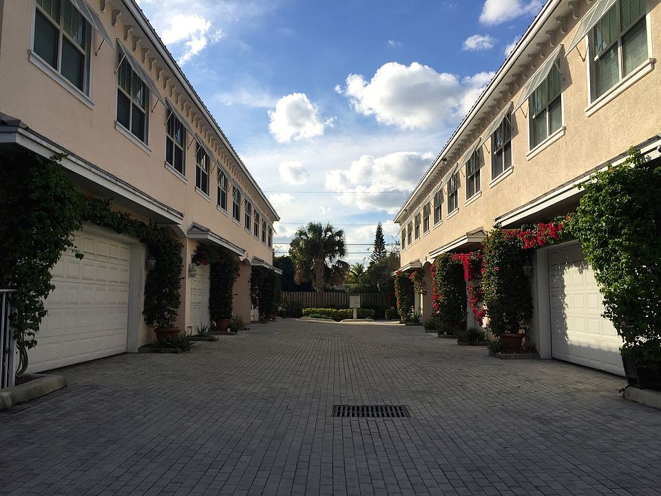 1st image of 21 NE 20th Ave