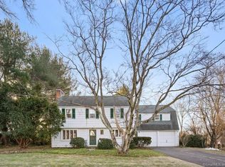 15 Ledyard Rd, West Hartford, CT 06117