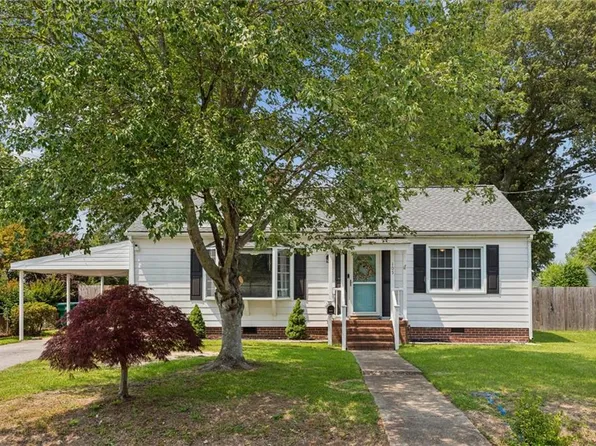 105 Groome Rd, Newport News, VA 23601