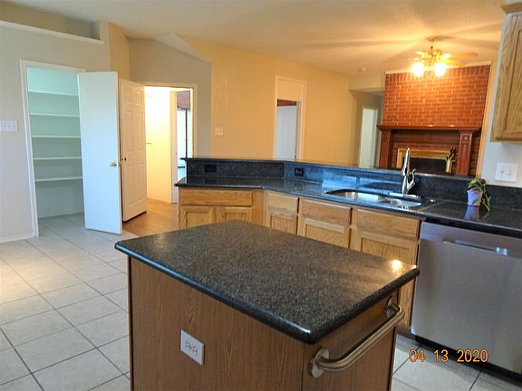 3rd image of 4100 Holly Dr