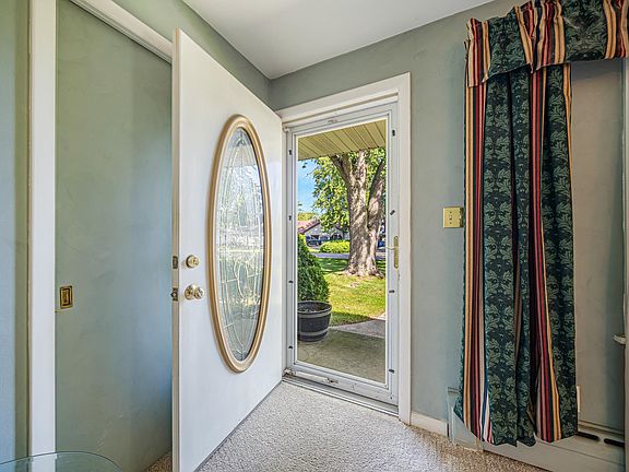 2nd image of 133 Villa Dr