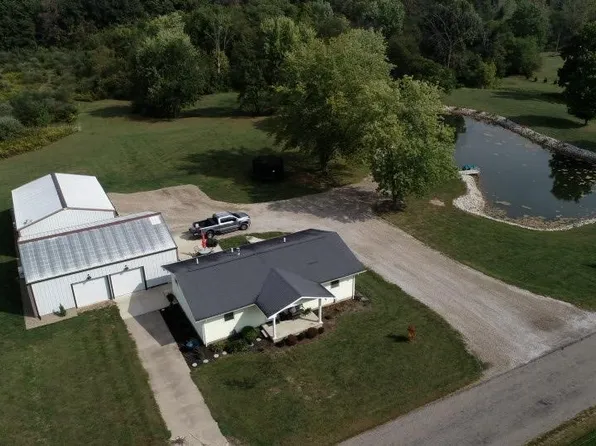 12515 E 2200 North Rd, Danville, IL 61834
