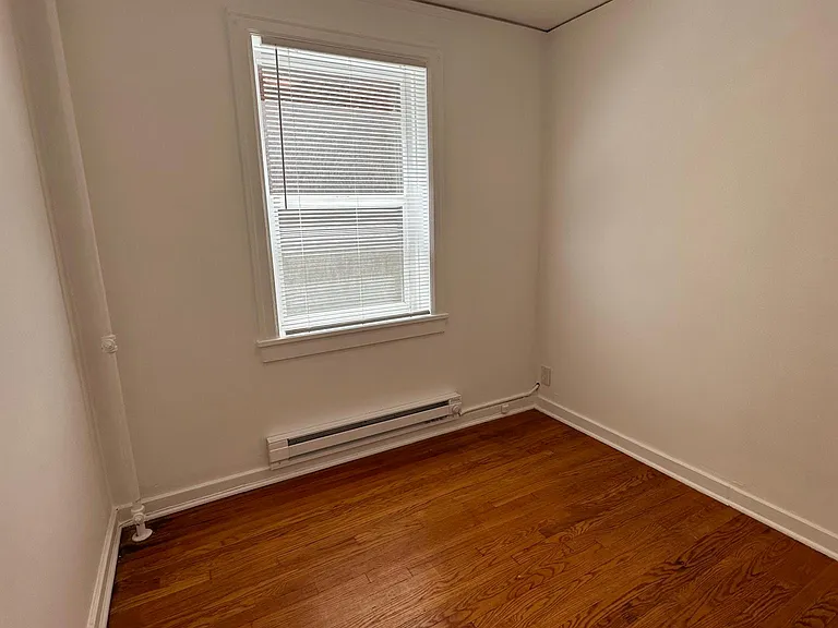 333 Summit Ave E #204 — Photo 8