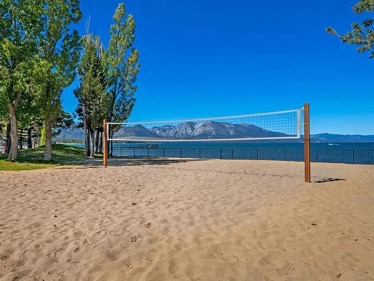 314 Beach Dr — Photo 42