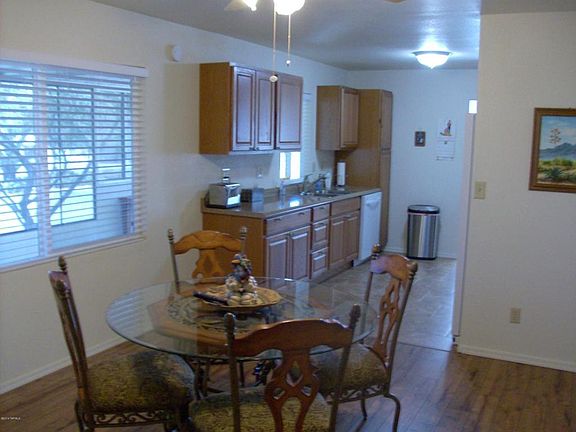 4th image of 120 W Mora Dr