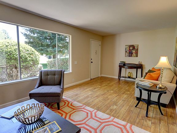 5th image of 2044 Lunder Ct
