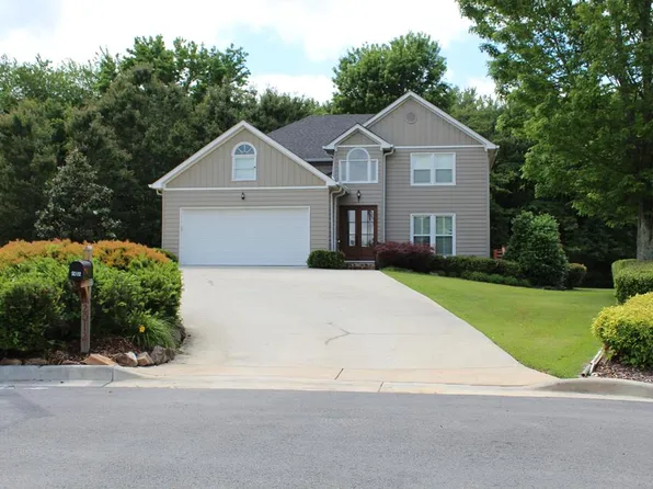 2012 Kingsridge Dr, Dalton, GA 30720