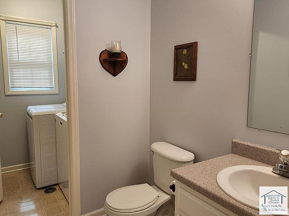 4th image of 177 Honeysuckle Dr