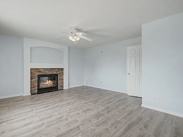 6991 Prairie Wind Dr — Photo 13