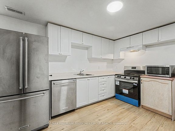 2nd image of 332 Harvie Rd