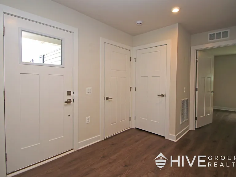 3790 Mayfield Rd — Photo 4