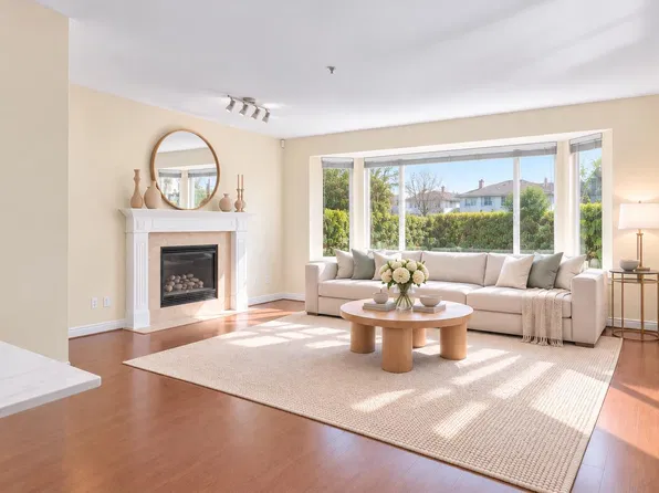 8419 Osler St, Vancouver, BC V6P 4E5