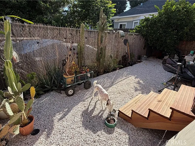 1008 W 17th St — Photo 8