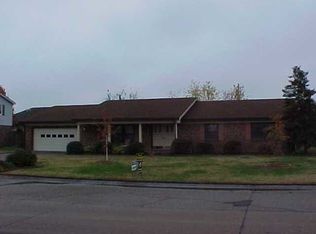 8777 W Whirlaway Ln, Newburgh, IN