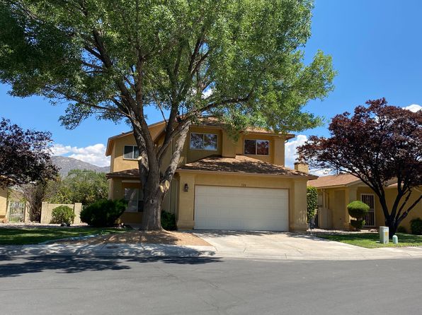 528 Seward Park Ave NE