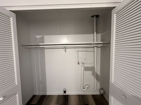 5th image of 121-127 John St #125