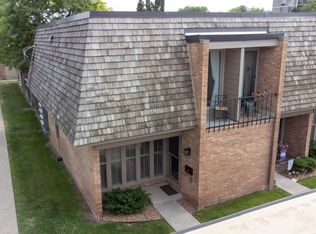 6401 Barrie Rd, Edina, MN 55435